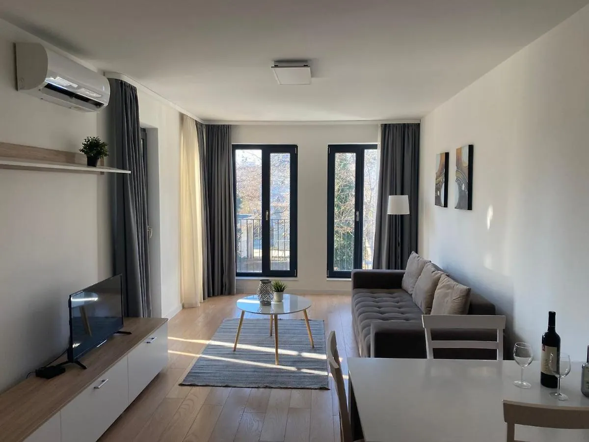 Brand New Apartment With Outdoor Swimming Pool Varna